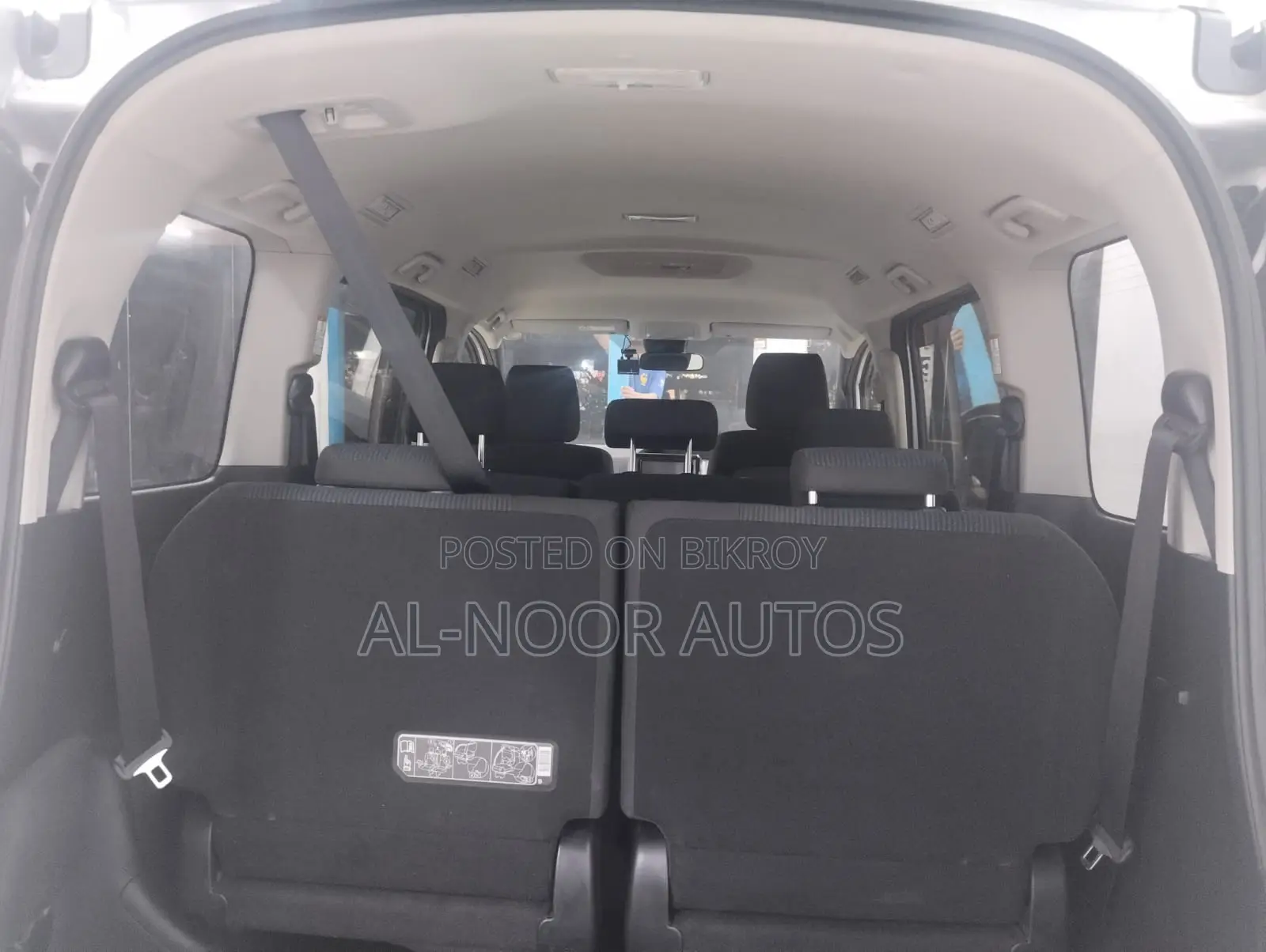 Toyota Noah 2.0 Front-Wheel Drive (8-Seater) 2020 Silver
