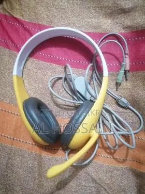 হেডফোন