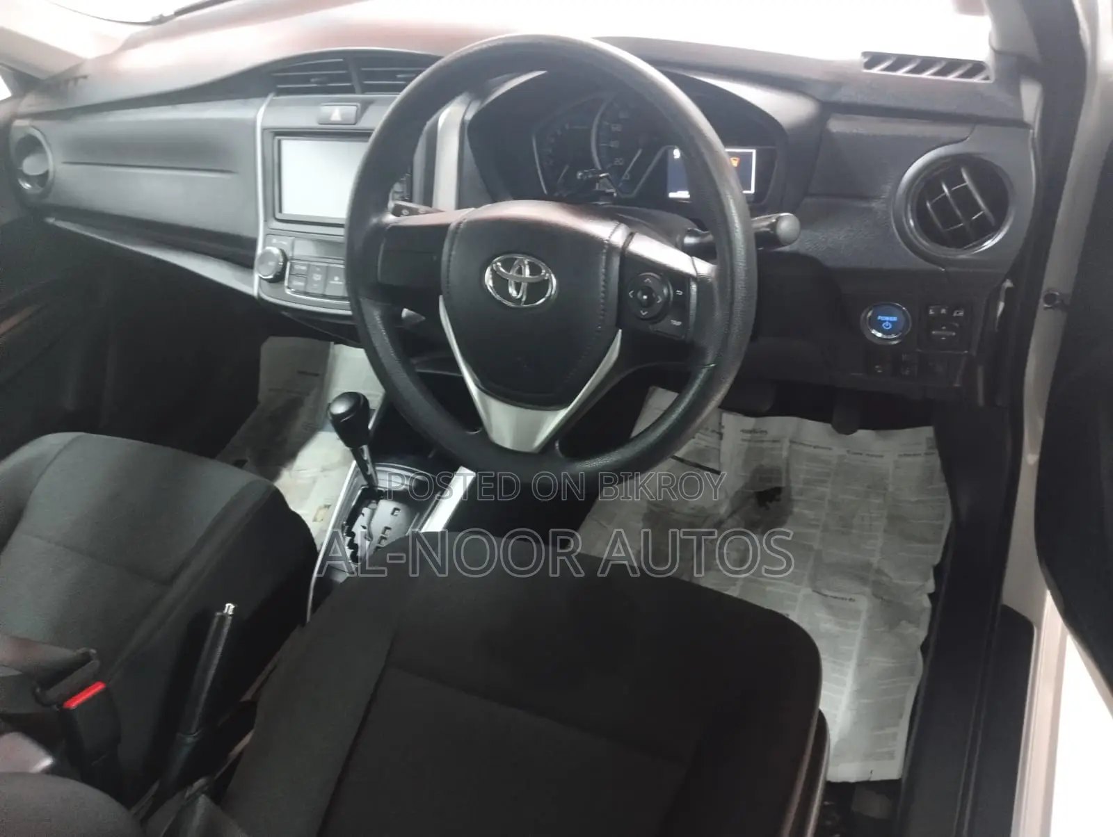 Toyota Corolla Fielder 1.5 Hybrid FWD 2021 White