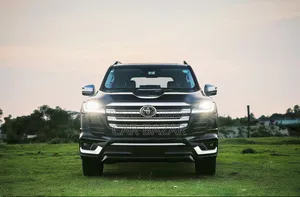 Toyota Land Cruiser LC300 2021 Black