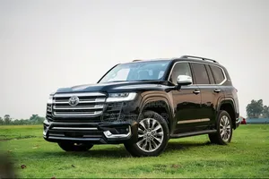 Toyota Land Cruiser LC300 2021 Black