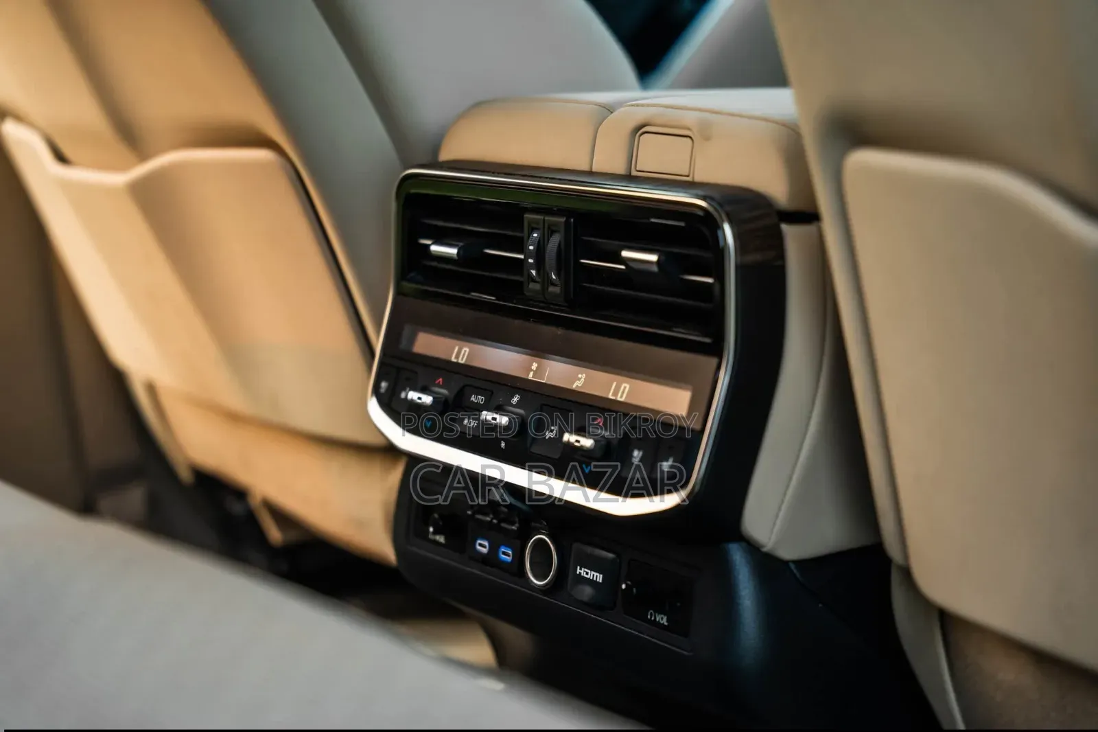 Toyota Land Cruiser LC300 2021 Black