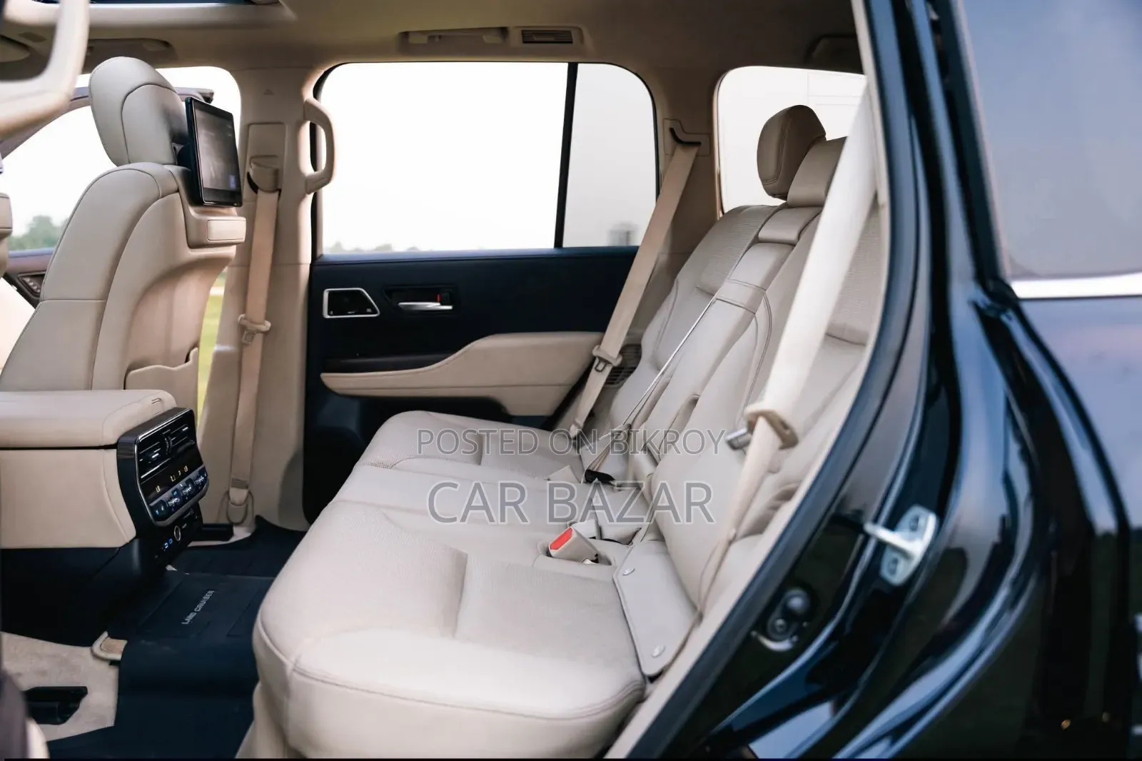 Toyota Land Cruiser LC300 2021 Black