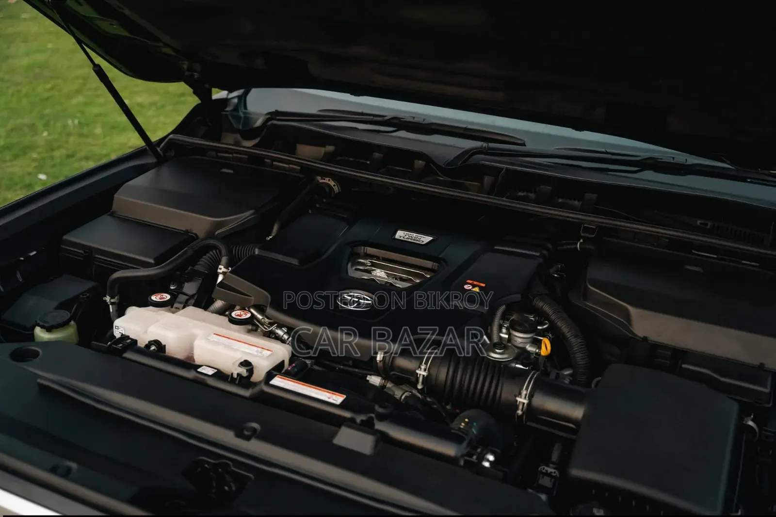 Toyota Land Cruiser LC300 2021 Black