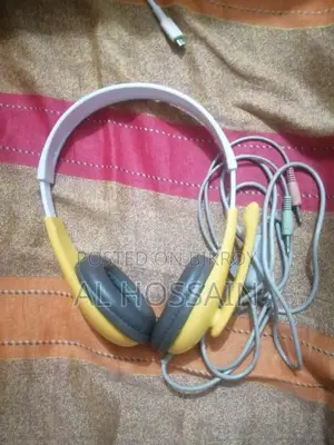 হেডফোন
