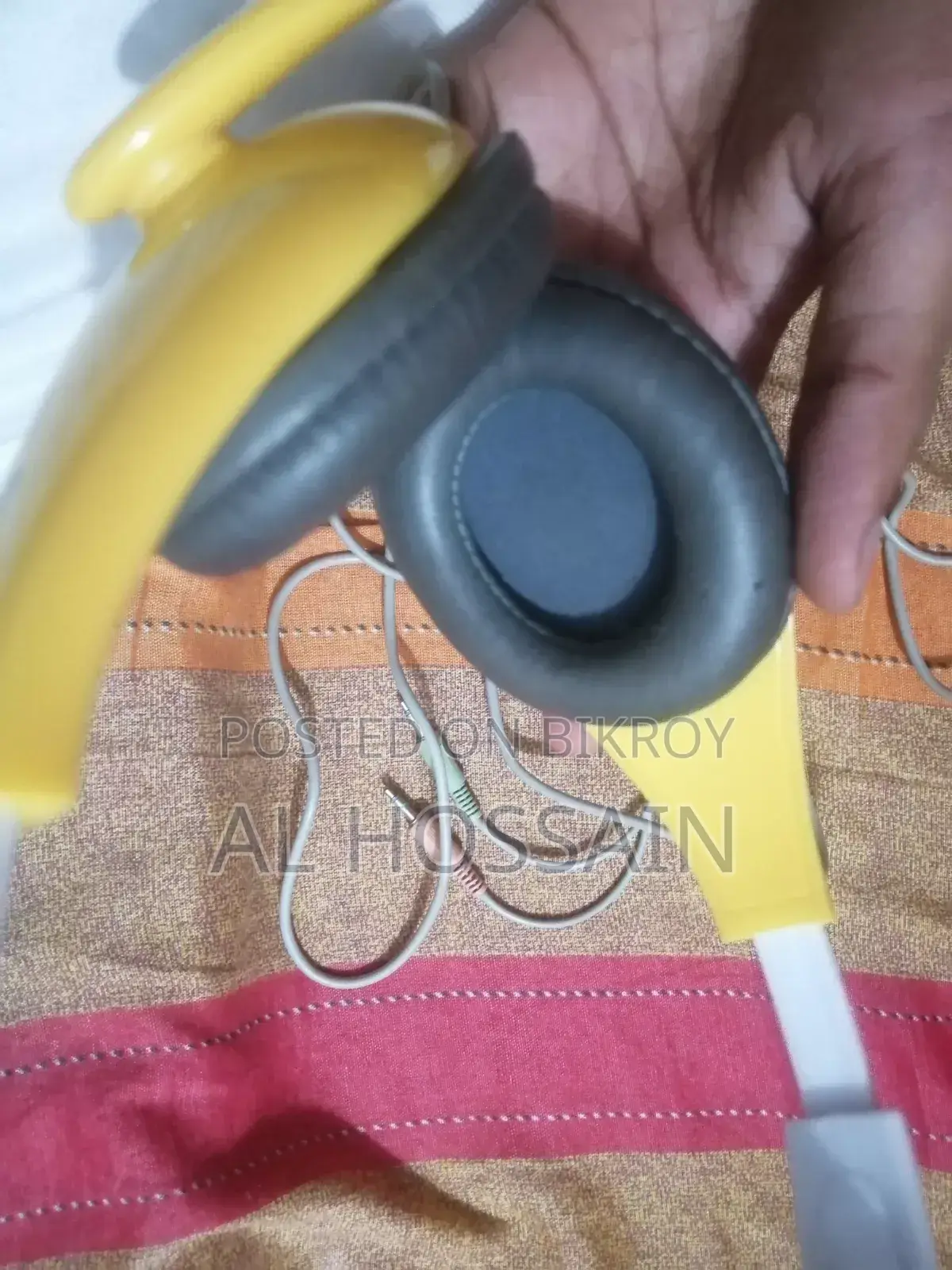 হেডফোন