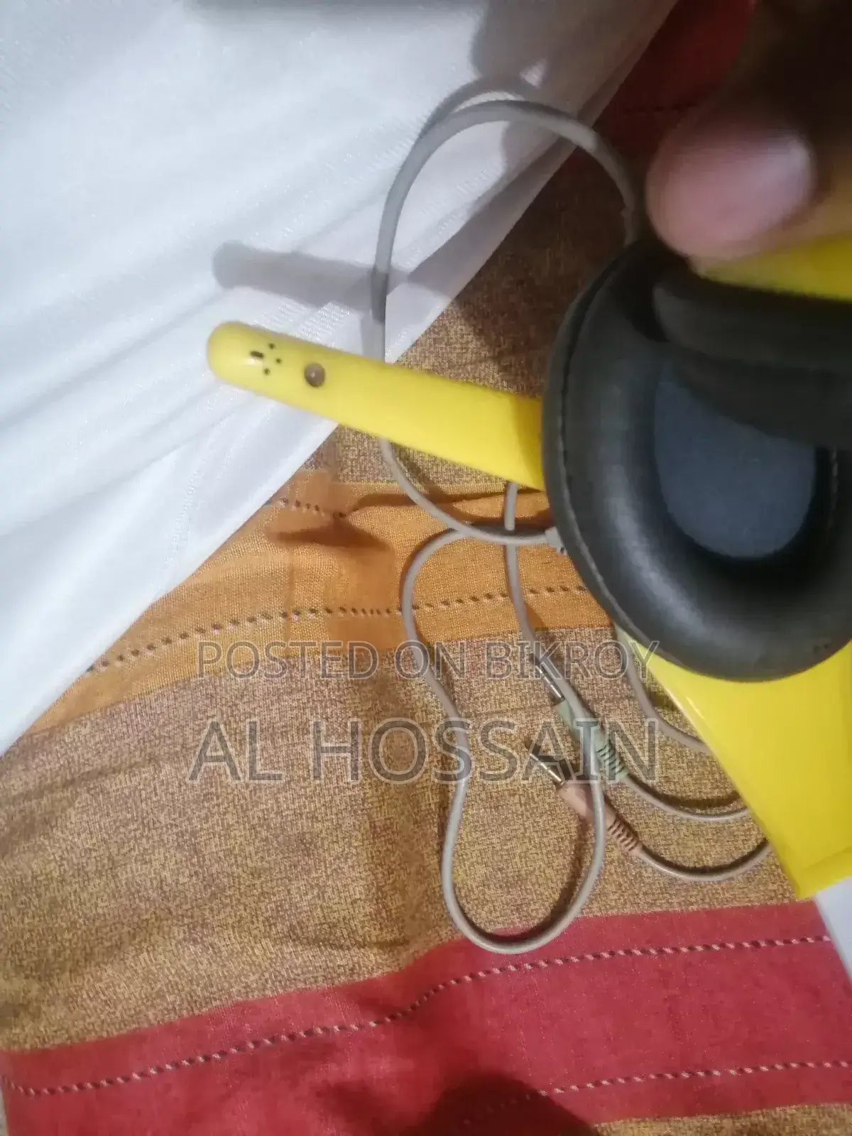 হেডফোন
