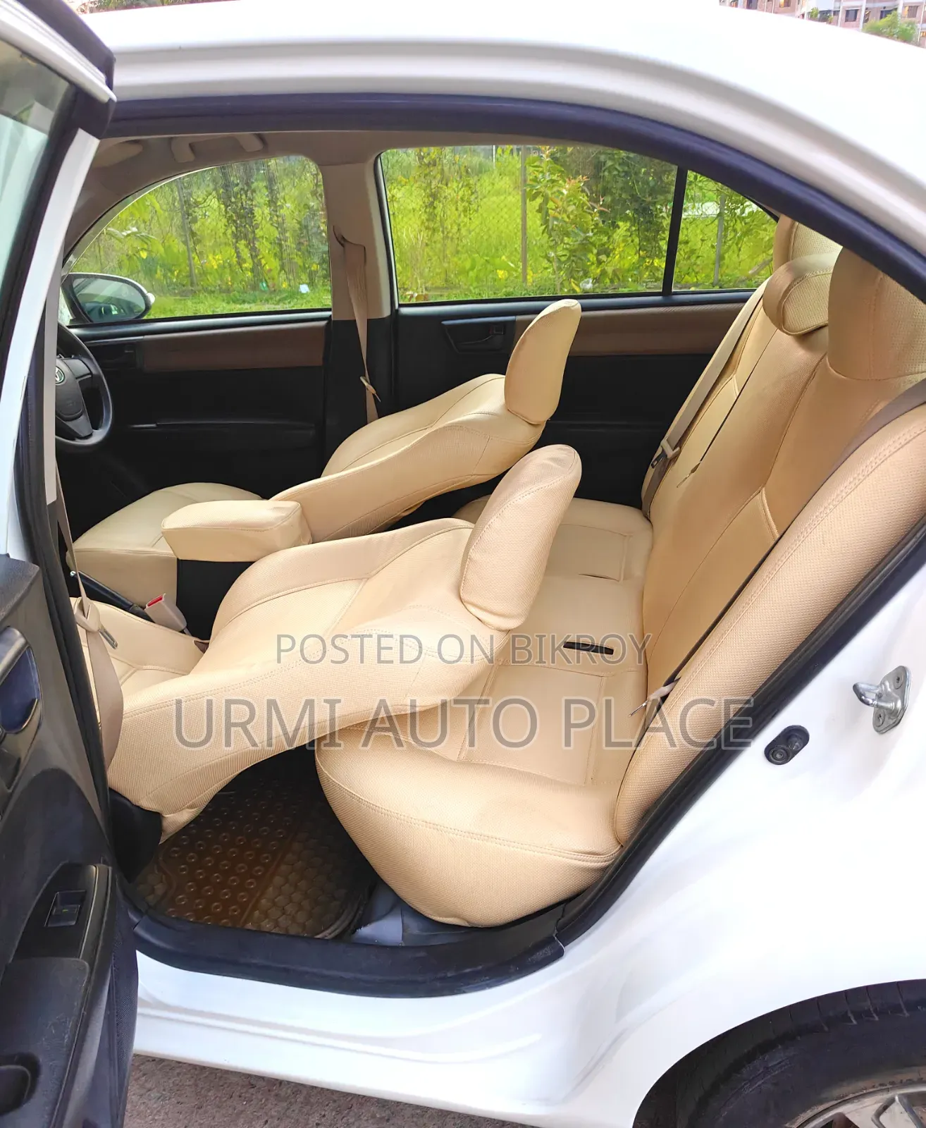 Toyota Axio 2012 Pearl