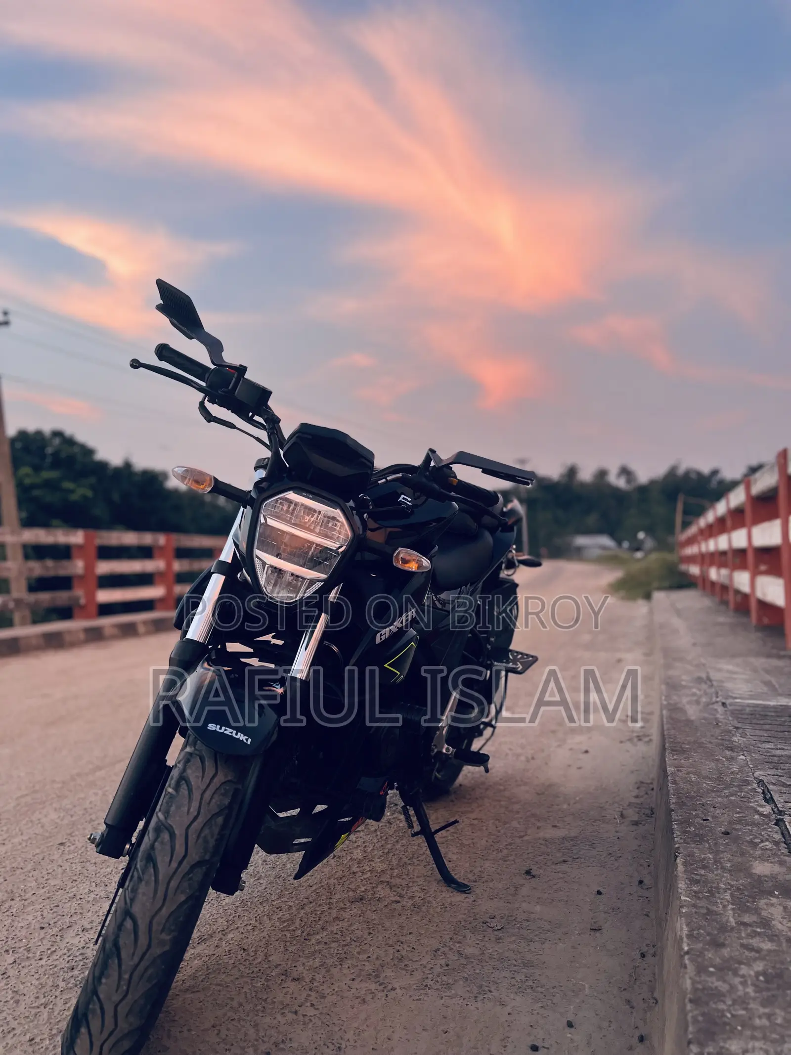 সুজুকি জিক্সার ২০২৫ ব্ল্যাক