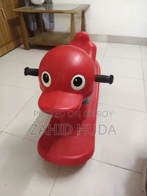 বাচ্চাদের দোলনা খেলনা