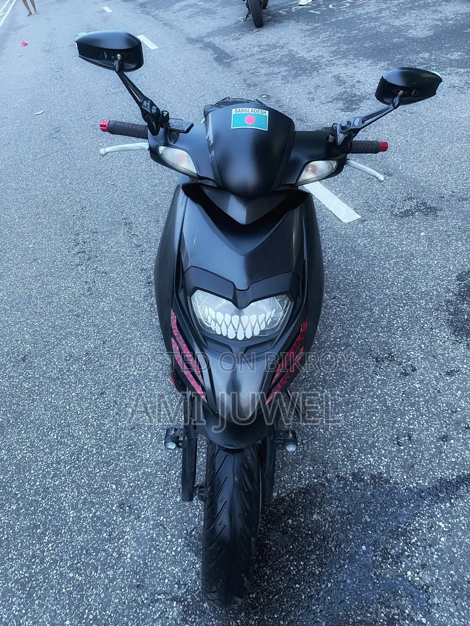 এপ্রিলিয়া এসআর ২০২১ ব্ল্যাক