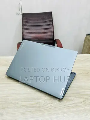 Laptop Lenovo Yoga Pro 9i Aura Edition 32GB Intel Core Ultra 9 SSD 1T