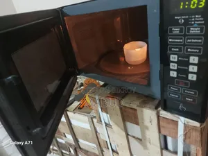 23 Liter Microwave Oven