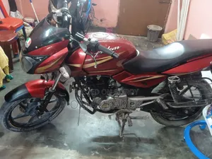 বাজাজ পালসার ১৫০ ২০১৯ রেড