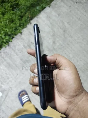 নতুন অ্যাপল আইফোন এক্সআর ৬৪ জিবি ব্ল্যাক