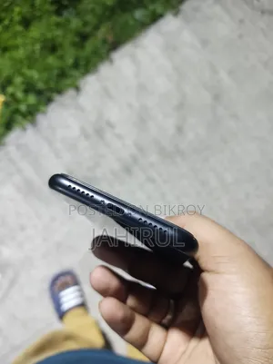নতুন অ্যাপল আইফোন এক্সআর ৬৪ জিবি ব্ল্যাক