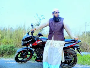 বাজাজ পালসার ১৫০ ২০২২ ব্ল্যাক