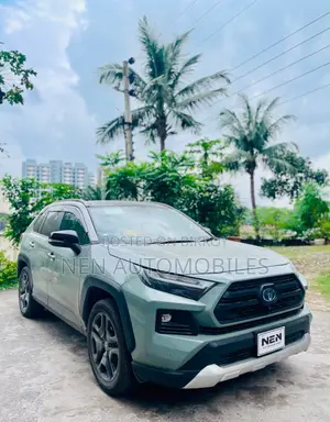 টয়োটা আরএভি৪ অ্যাডভেঞ্চার ২০২২ টিল