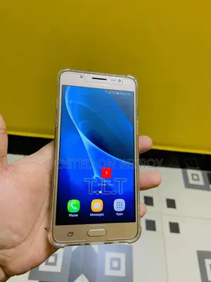 Samsung Galaxy J7 16 GB Gold