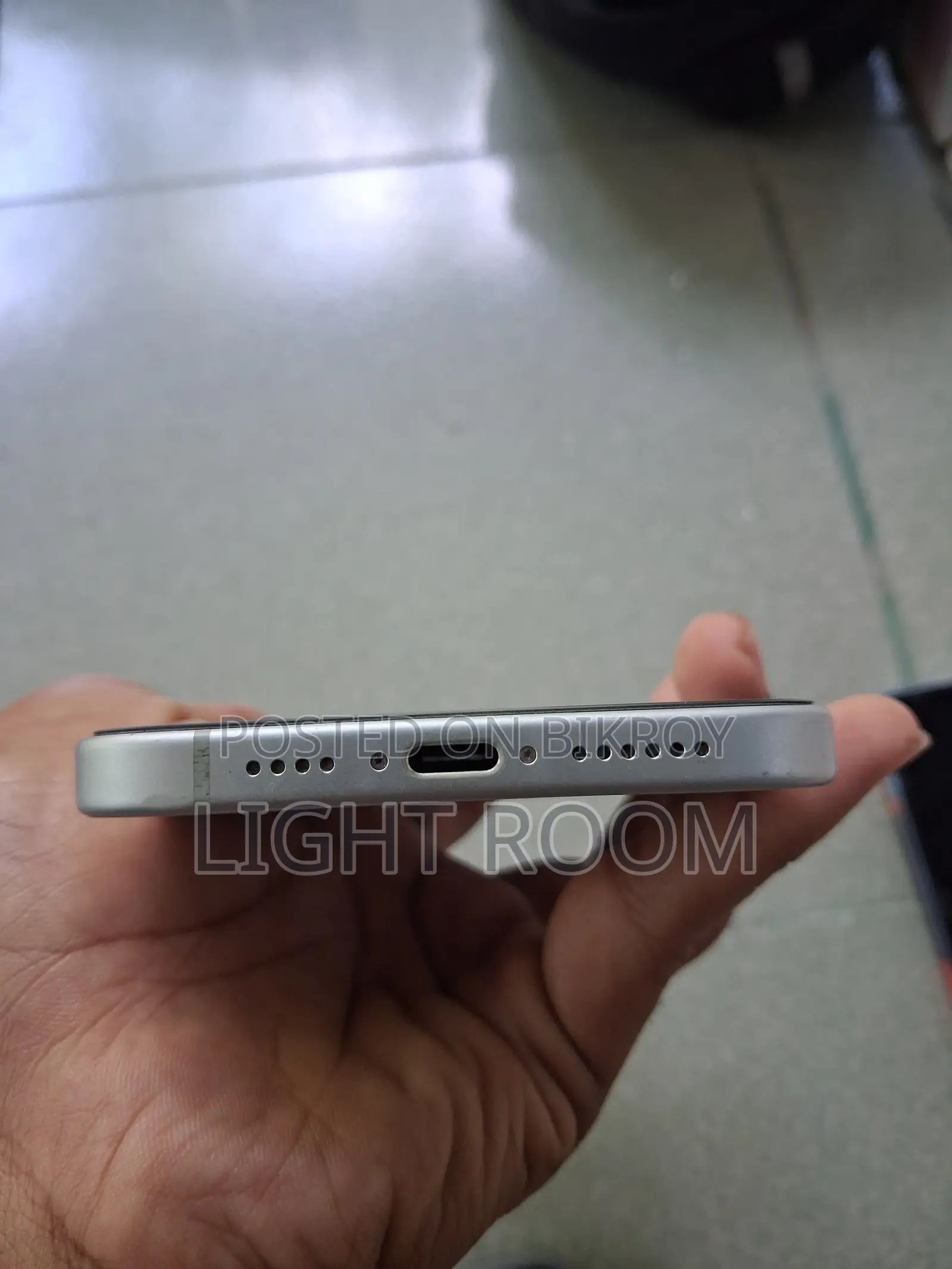 অ্যাপল আইফোন ১৫ প্লাস ২৫৬ জিবি সাদা