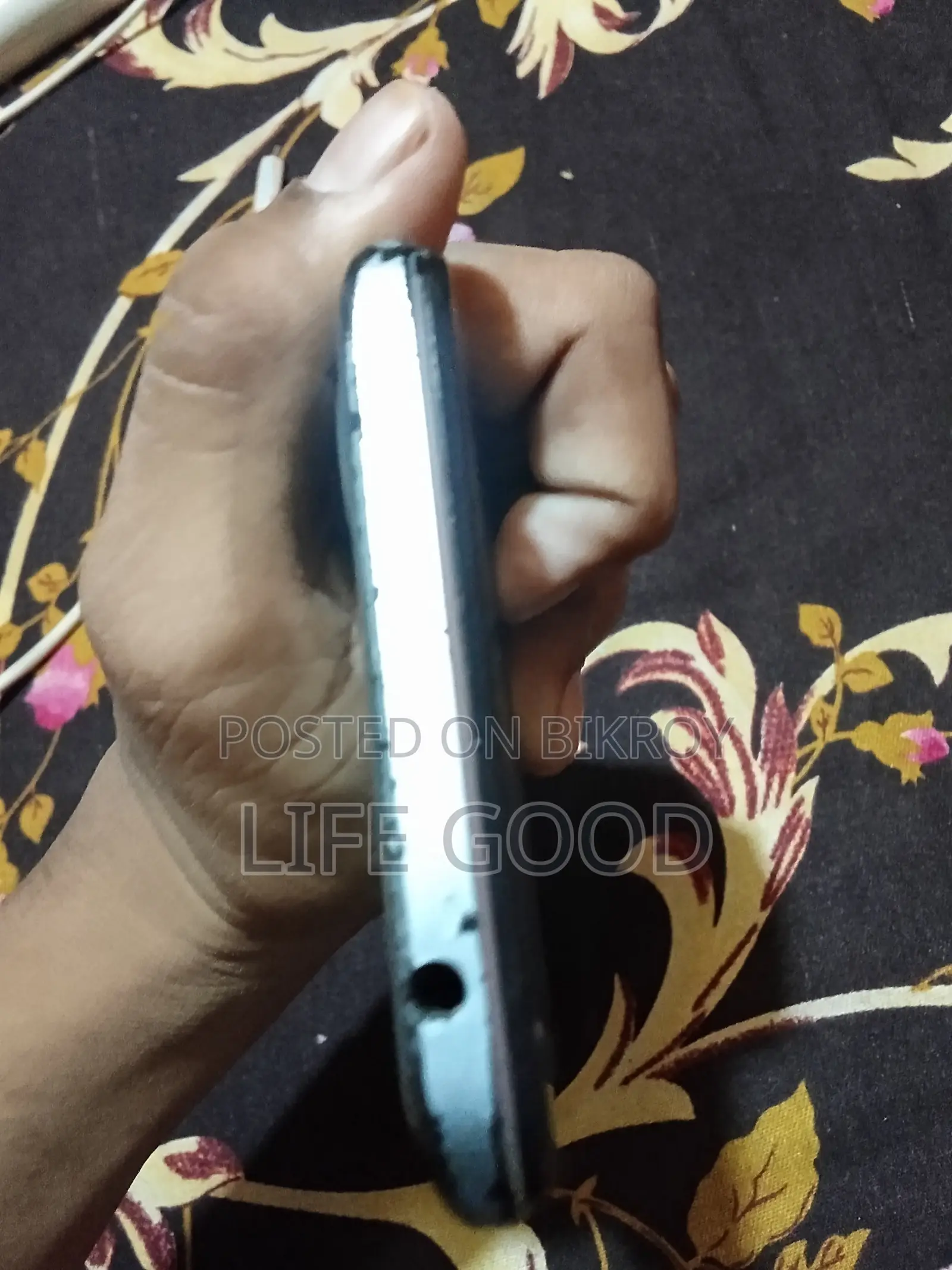 আইটেল এ৪৯ প্লে ৩২ জিবি ব্লু