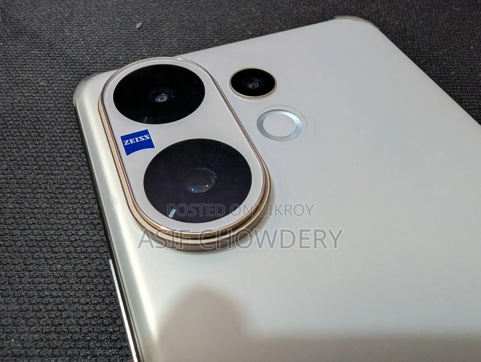 Vivo V60 128 GB Gold