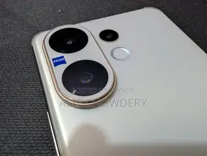 Vivo V60 128 GB Gold