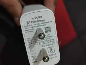 Vivo V60 128 GB Gold