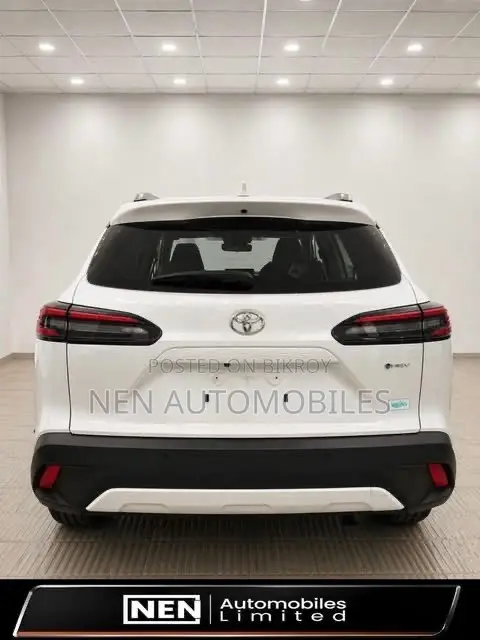 New Toyota Corolla Cross 2025  White 