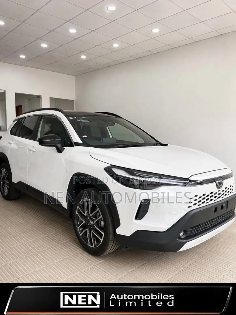 New Toyota Corolla Cross 2025  White 