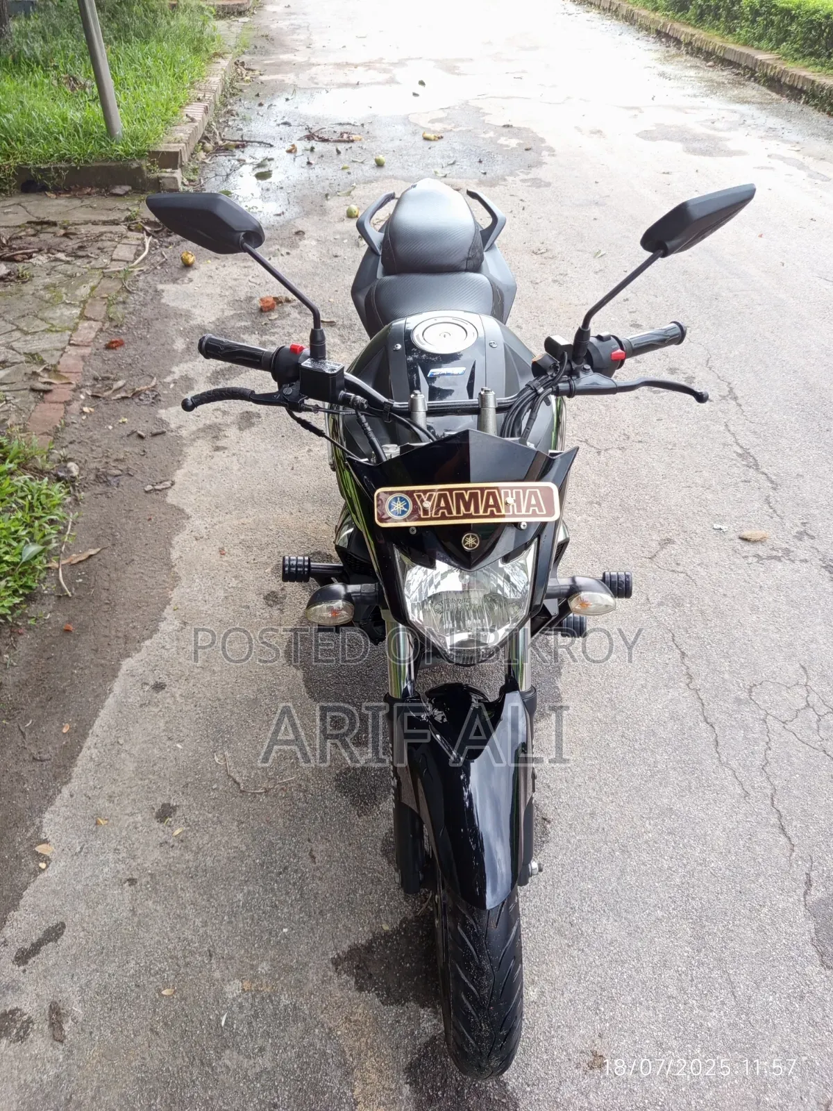 Yamaha FZS V2 ২০২৩ ব্ল্যাক