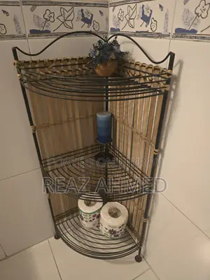 কর্নার শেল্ফ আয়রন