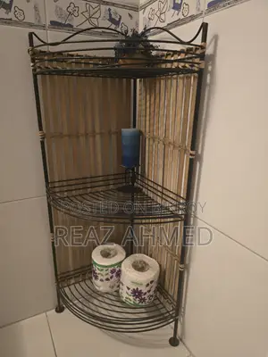 কর্নার শেল্ফ আয়রন
