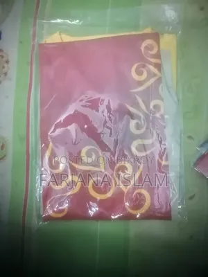 পুরুষদের জন্য দীর্ঘস্থায়ী টি-শার্ট