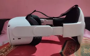 মেটা কোয়েস্ট ২ (১২৮ জিবি) ভিআর হেডসেট -