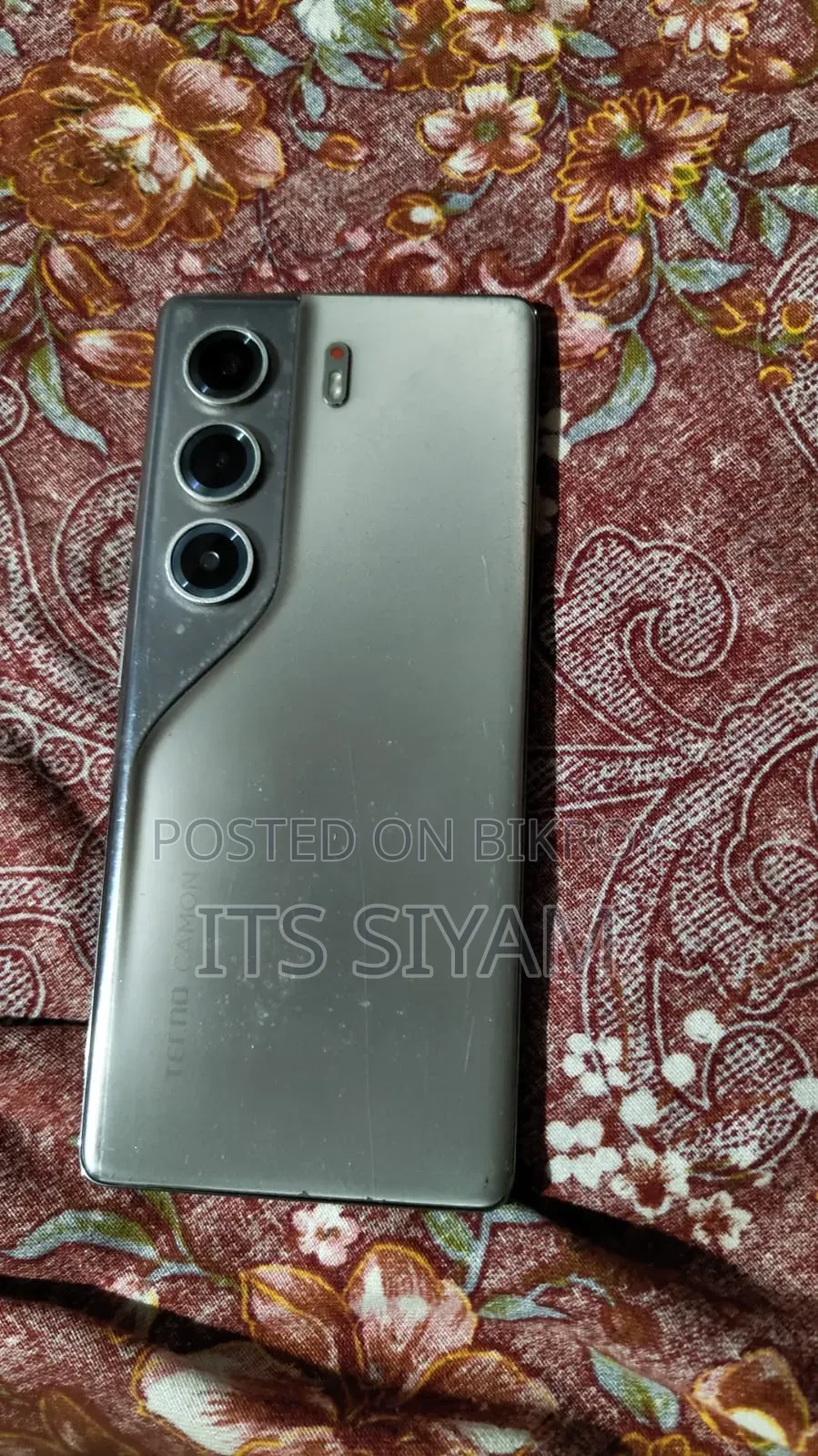 টেকনো ক্যামন ৪০ প্রো ৪জি ২৫৬ জিবি সিলভার