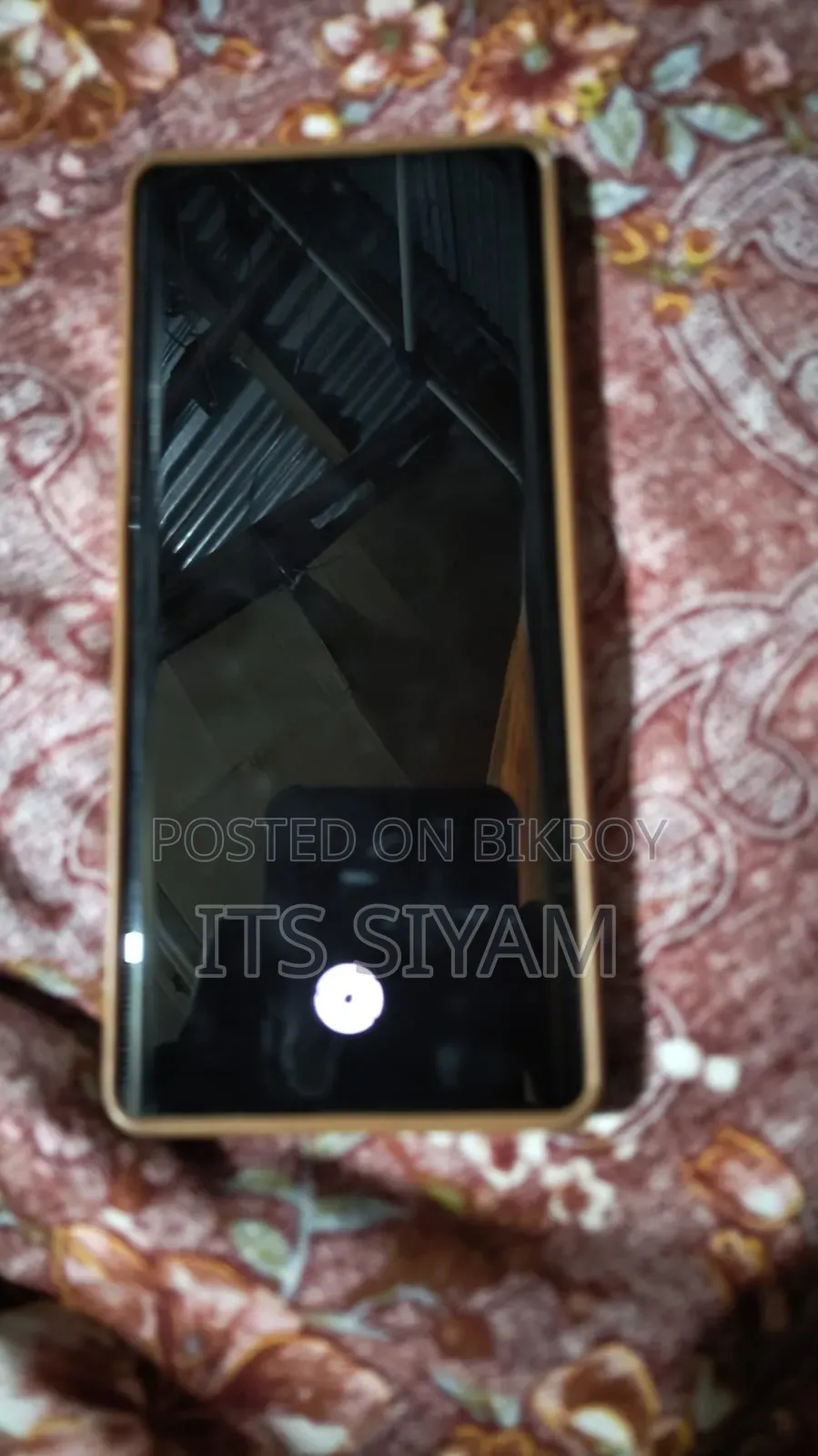 টেকনো ক্যামন ৪০ প্রো ৪জি ২৫৬ জিবি সিলভার