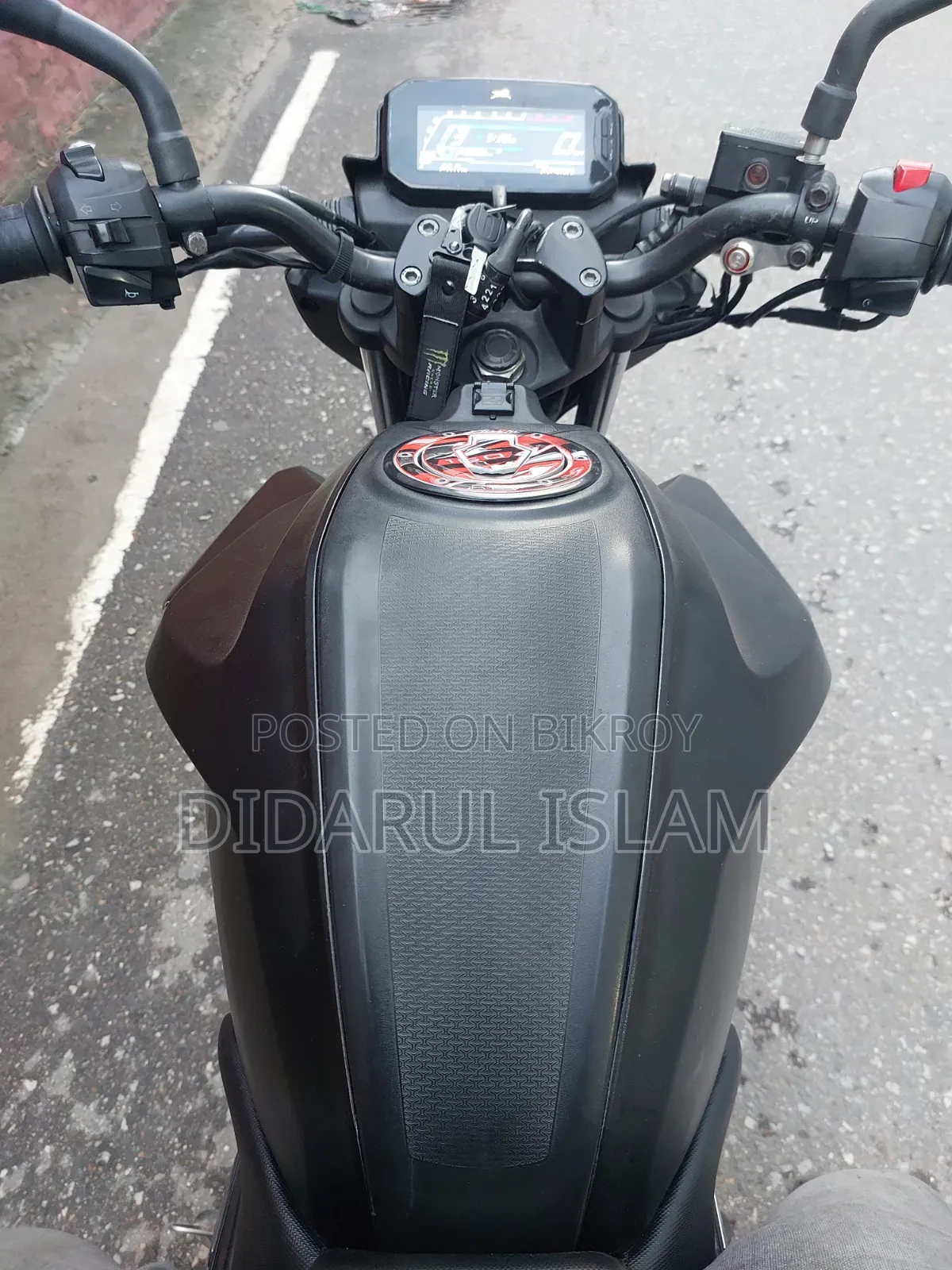 টিভিএস রাইডার ১২৫ ২০২২ কালো