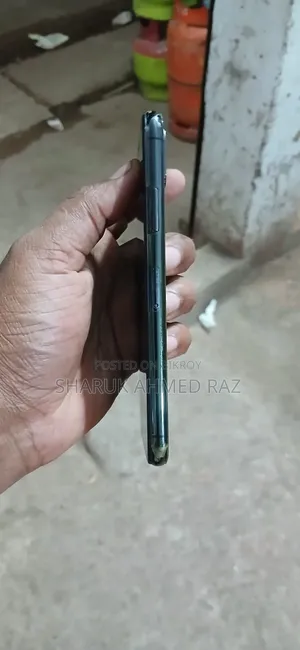 Apple iPhone X 64 GB Black