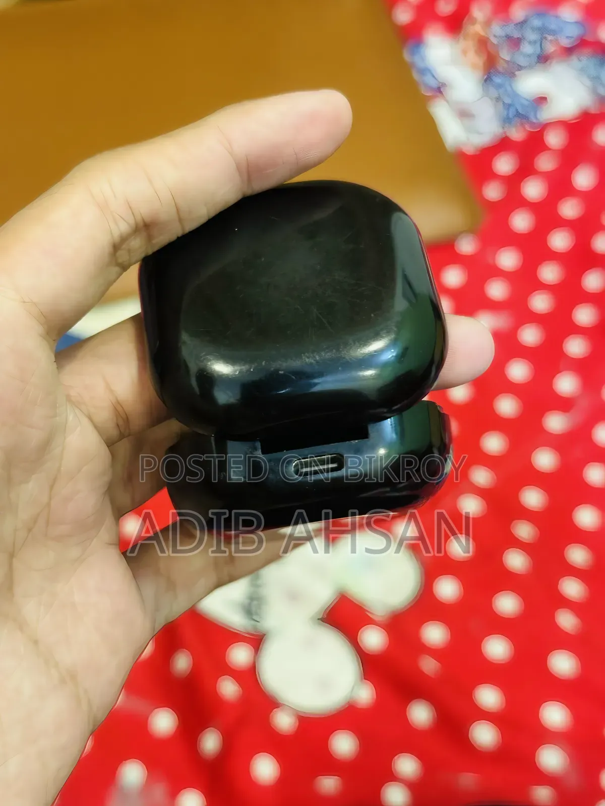 Samsung Galaxy Buds Live (Used – Good Condition)