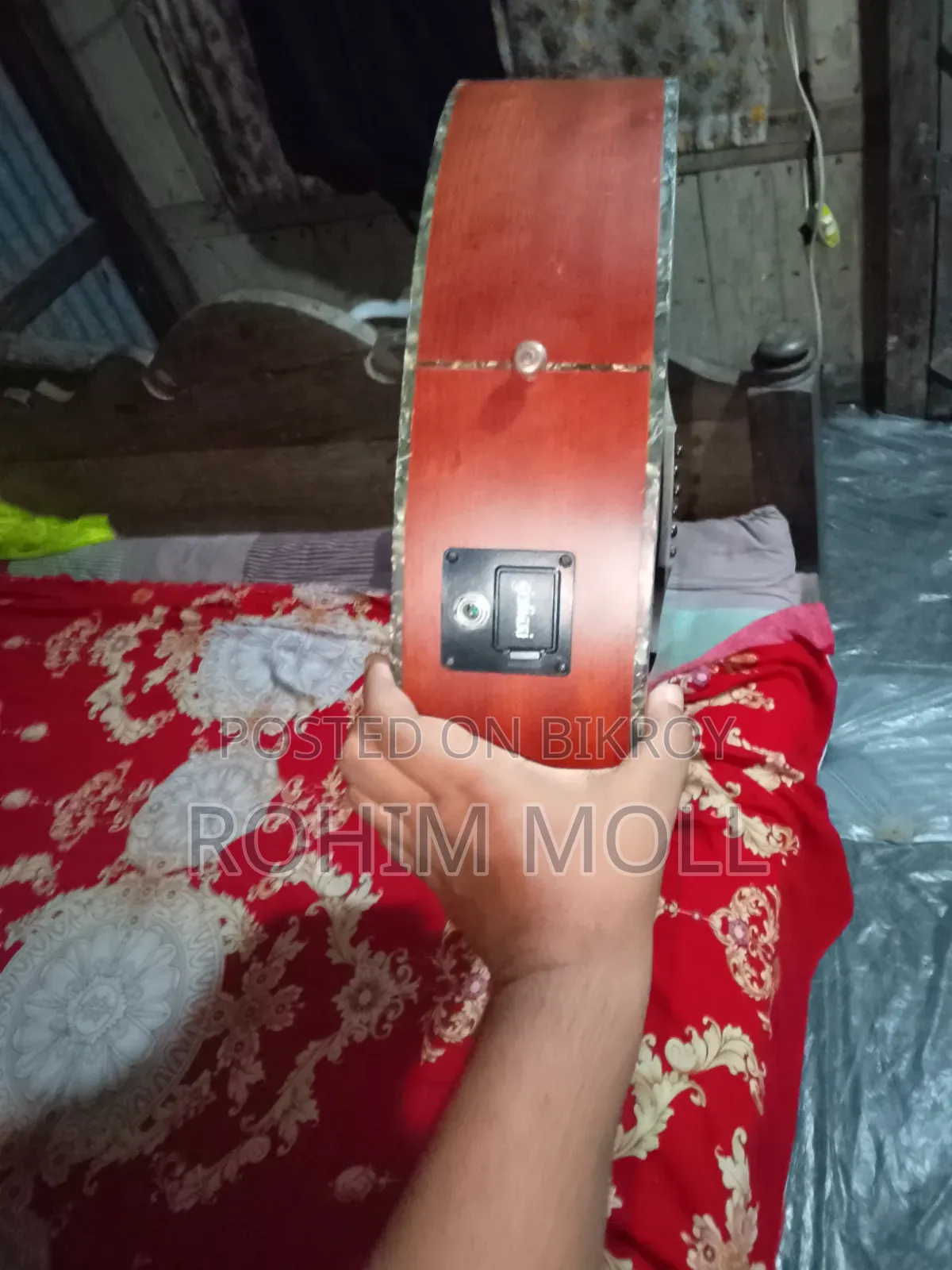 Giuliani GAG-40SS EQ Semi Acoustic Guitar