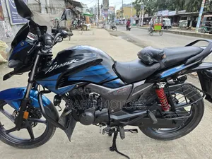 Hero Hunk 2022 Black