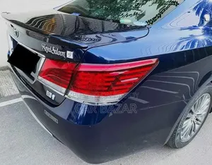 Toyota Crown 2016 Blue