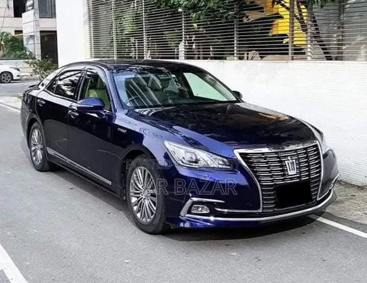Toyota Crown 2016 Blue