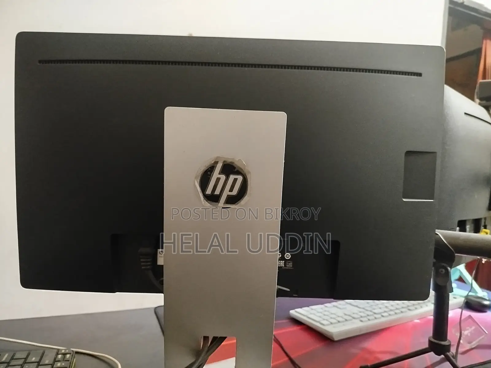 HP EliteDisplay E232