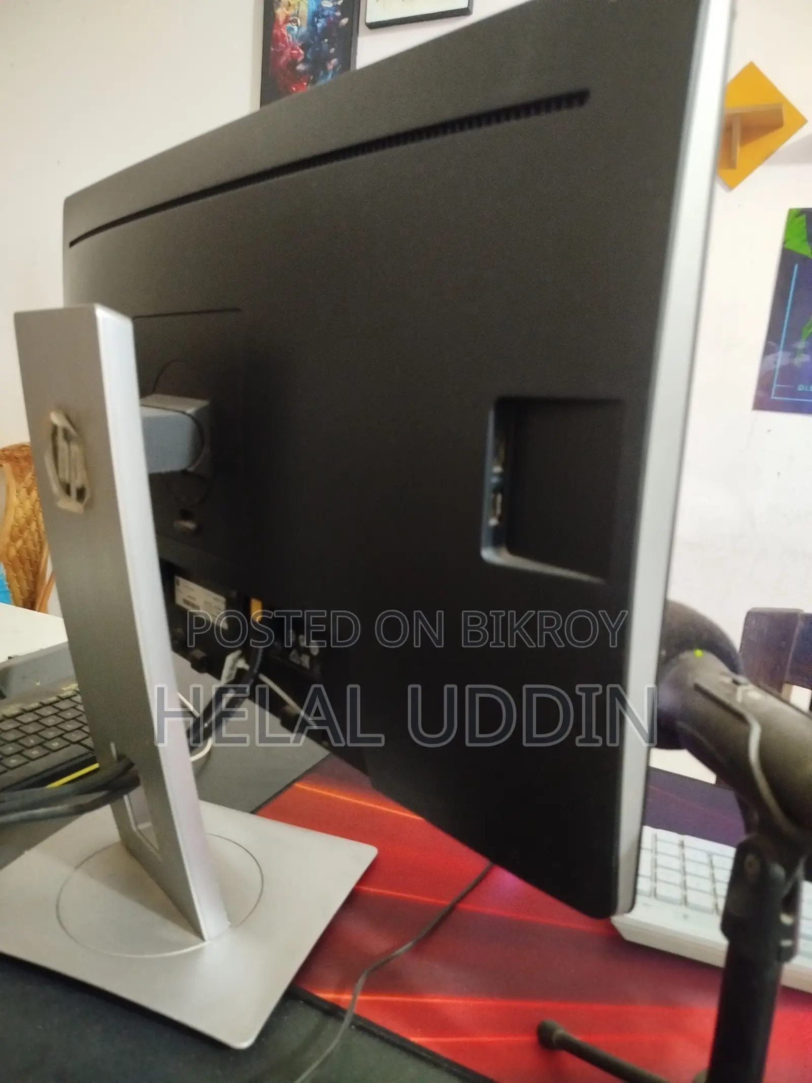 HP EliteDisplay E232