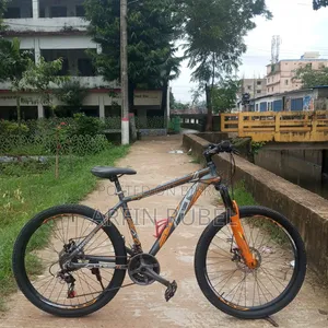 There are no problems with the cycle, it is in brand new condition