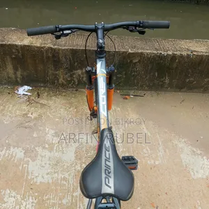 There are no problems with the cycle, it is in brand new condition
