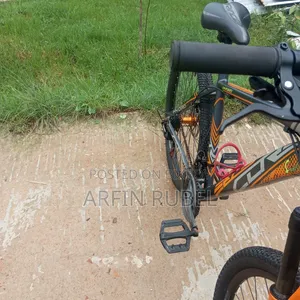 There are no problems with the cycle, it is in brand new condition