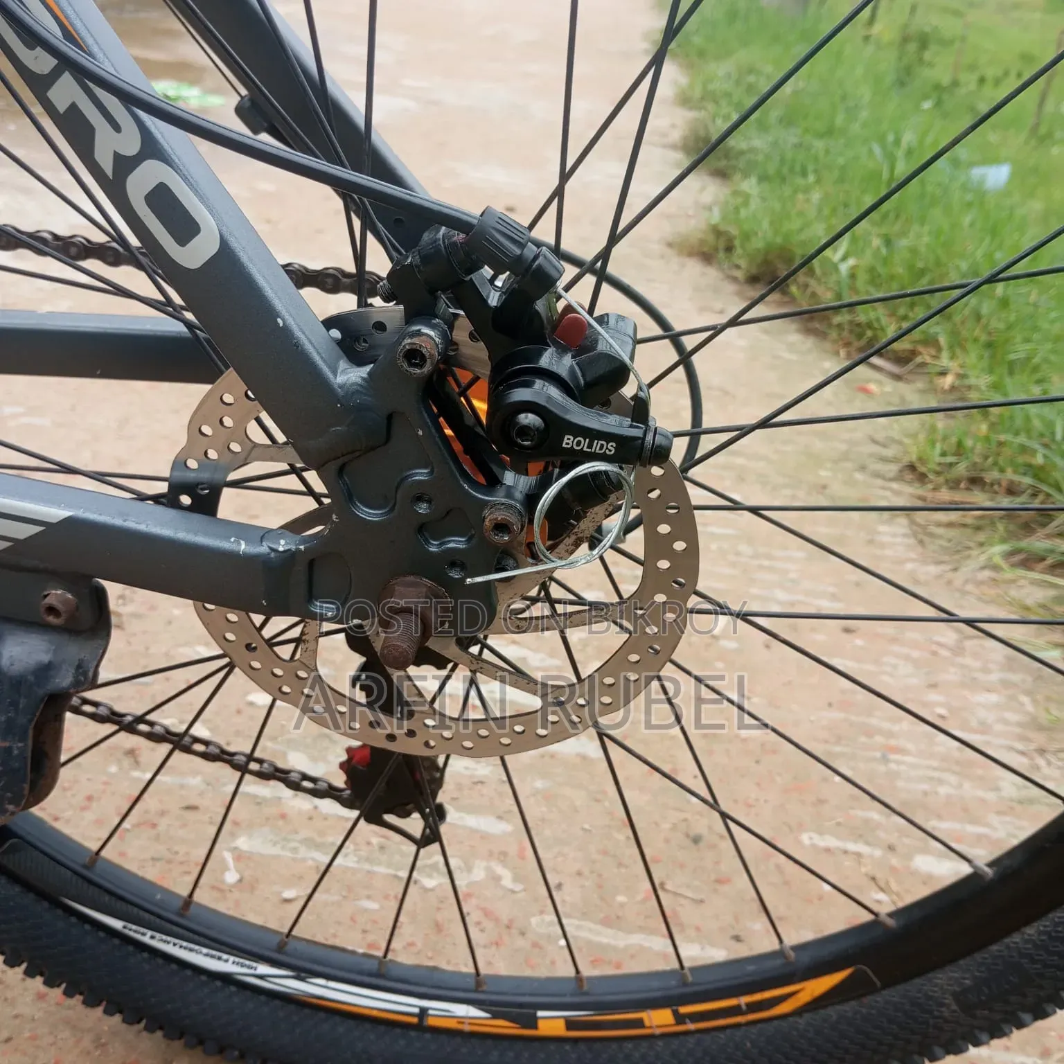 There are no problems with the cycle, it is in brand new condition